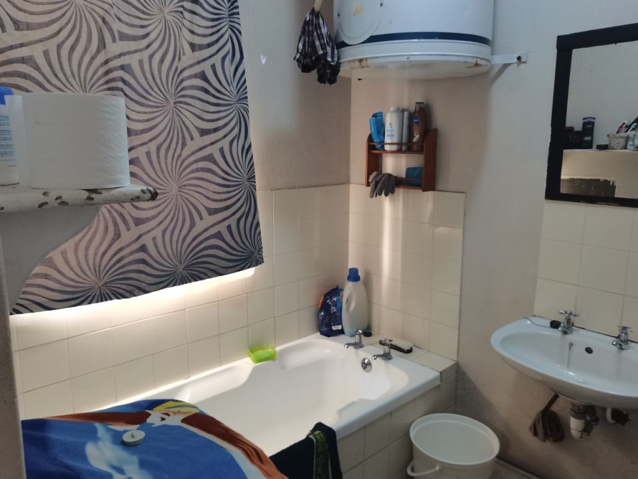 1 Bedroom Property for Sale in Port Elizabeth Central Eastern Cape